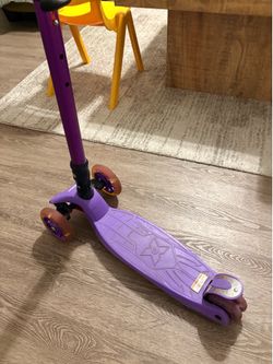 Youth girls scooter