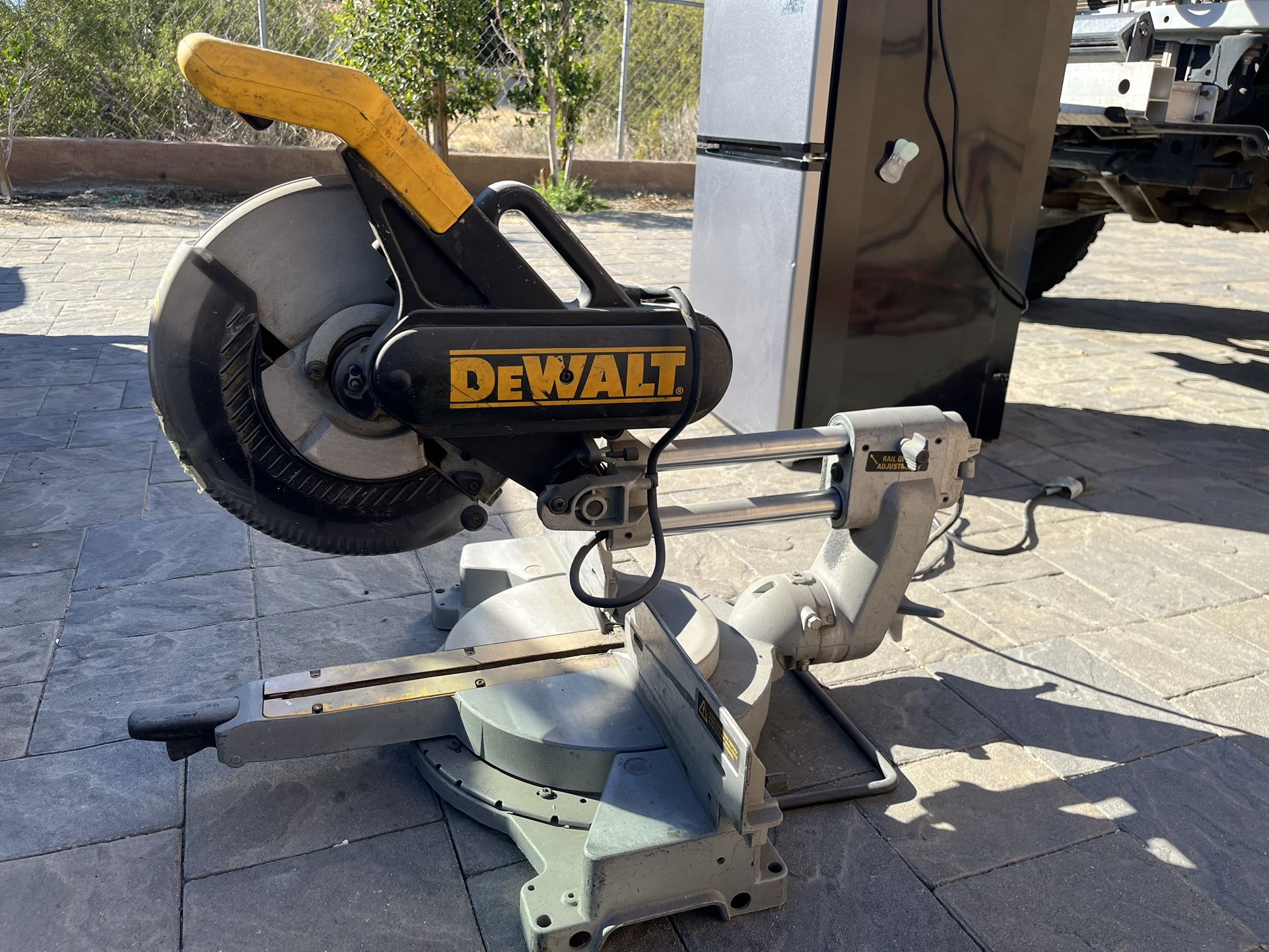 De Walt Miter Saw