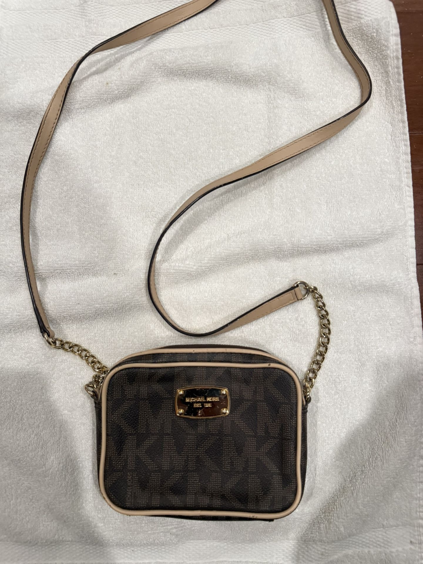 Michael Kors Small Cross Body Purse