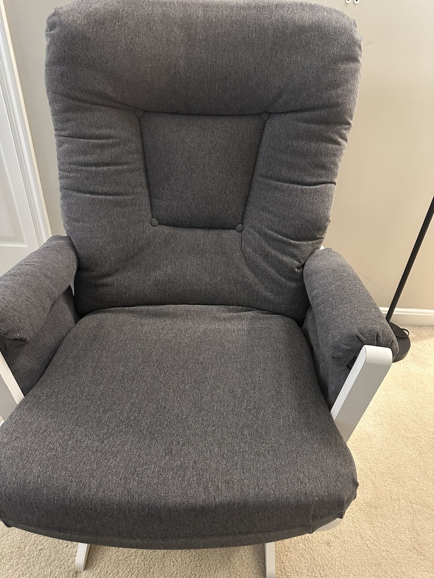Dutailier Glider and Ottoman Set for Nursing or relaxing