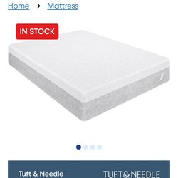 Full Size Pillow Top Matress New In Plástico White In Color On Matress Part $150 Cash Firm. It Sales For Almost $800  Dollars At The Least.