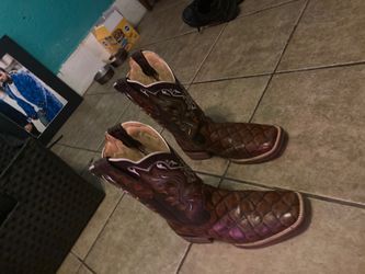 Cowboy boot size 9