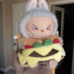 👉 Labubu Hamburger Outfit Crossbody Accessory