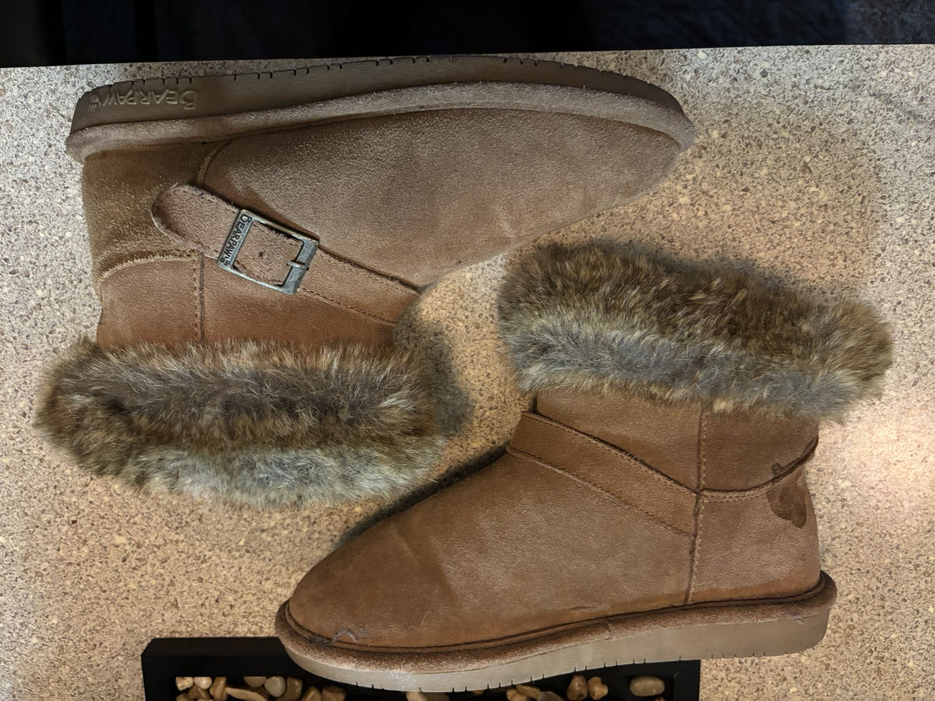 Bear Paw Boots Size 10 Women’s