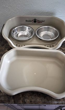 Neater Feeder for Cats- $20- New (4 piece set)