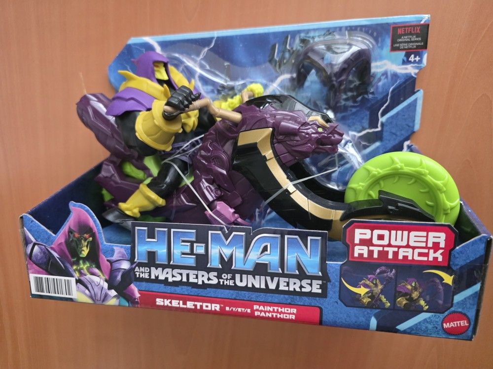 POWER ATTACK HE-MAN SKELETOR FIGURE