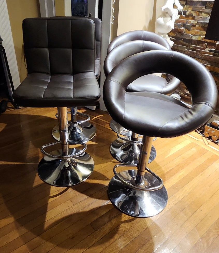 Bar stools with swivel