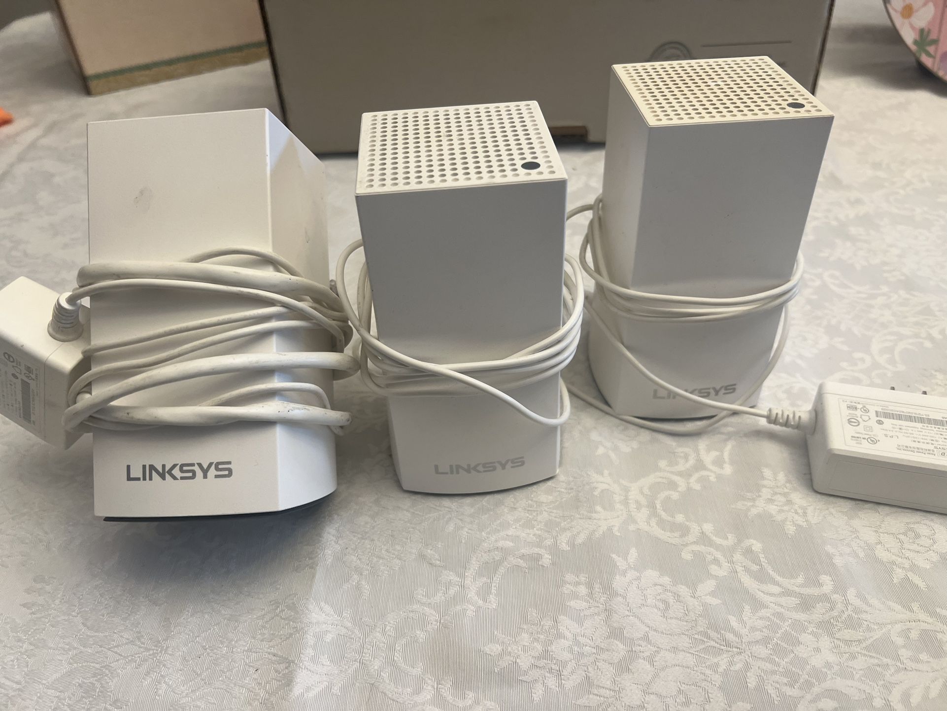 Linksys WiFi extender mesh System 