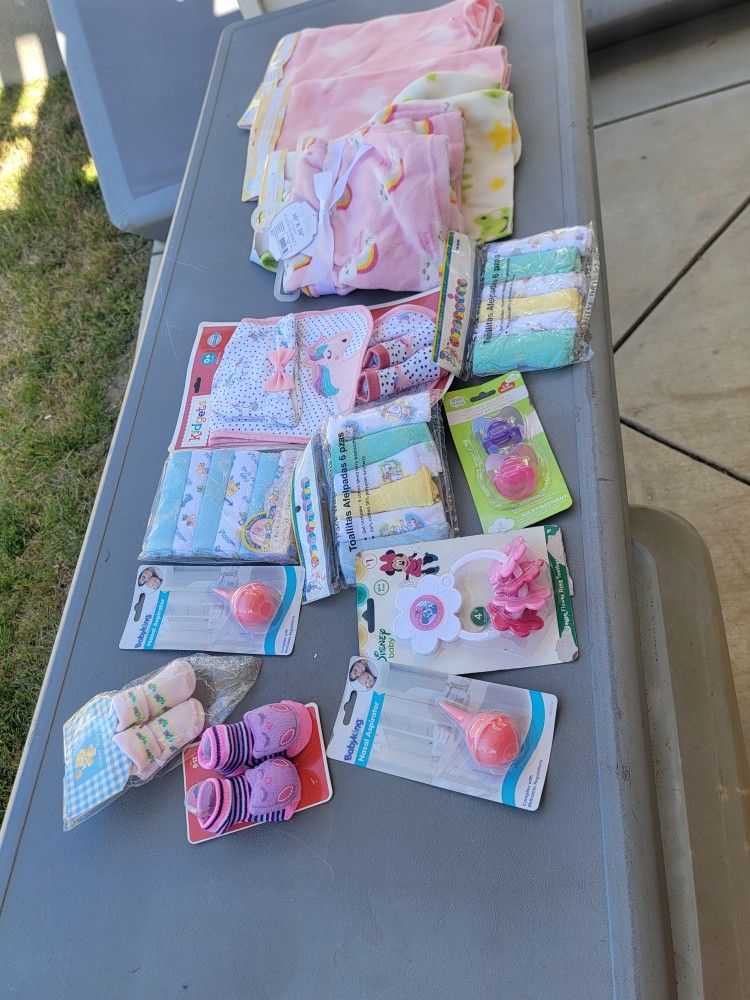 Mixed Lot Of New Baby Items Blankets Towels