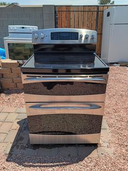 GE Double Oven Electric Stove