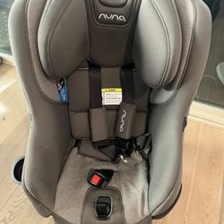 Nuna Rava Car Seat