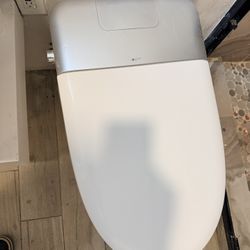 Leivi Smart Toilet 