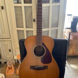 Yamaha FG 170