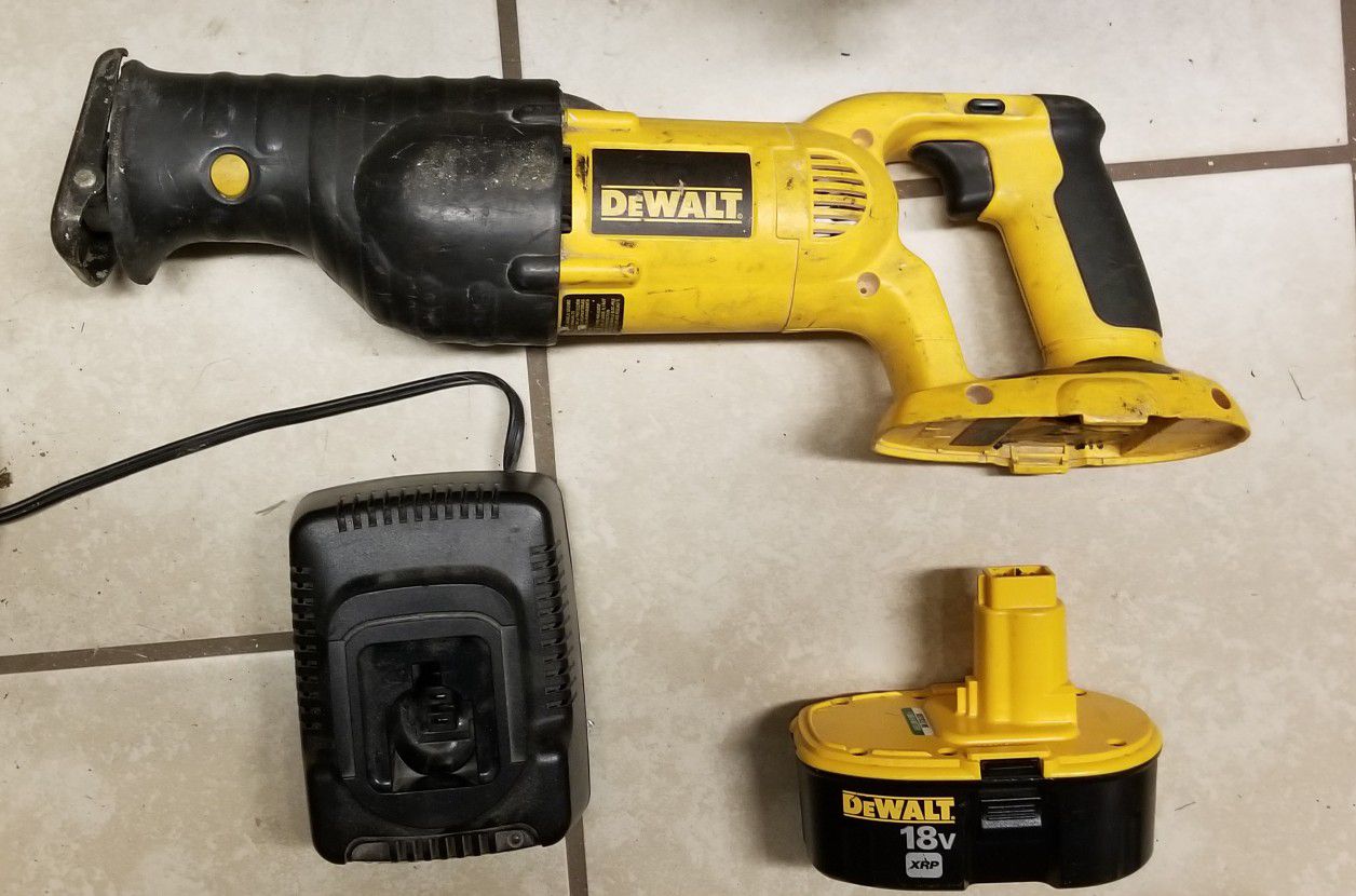 DeWalt 18v reciprocating saw, Battery, and charger