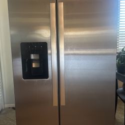 Whirlpool Refrigerator 