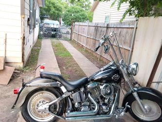 Selling a Harley davis 1989