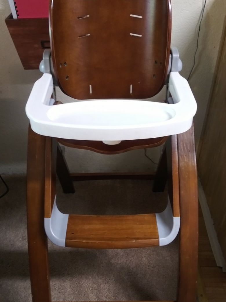 Summer High Chair And Buster