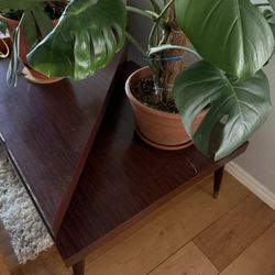 🪑 Vintage MCM Side Table