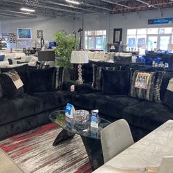 black sofa loveseat 🖤☁️ $2,499