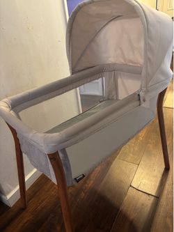 Chicco baby bassinet