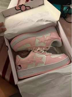 Hello Kitty Shoes