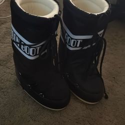 moon boots