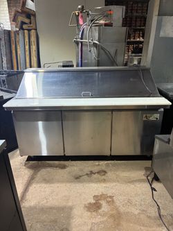 6 ft prep table refrigerator