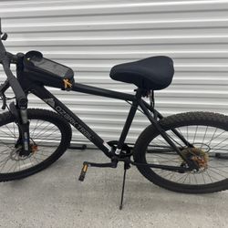 Ozark Trail Mountain Bike