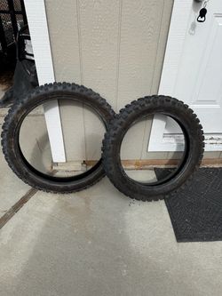 Dirt bike tires