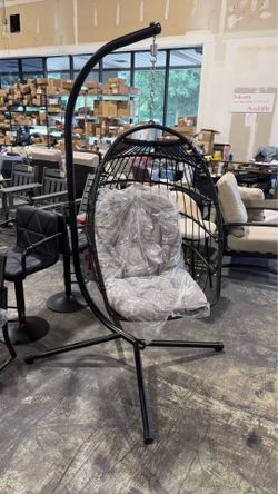egg chair