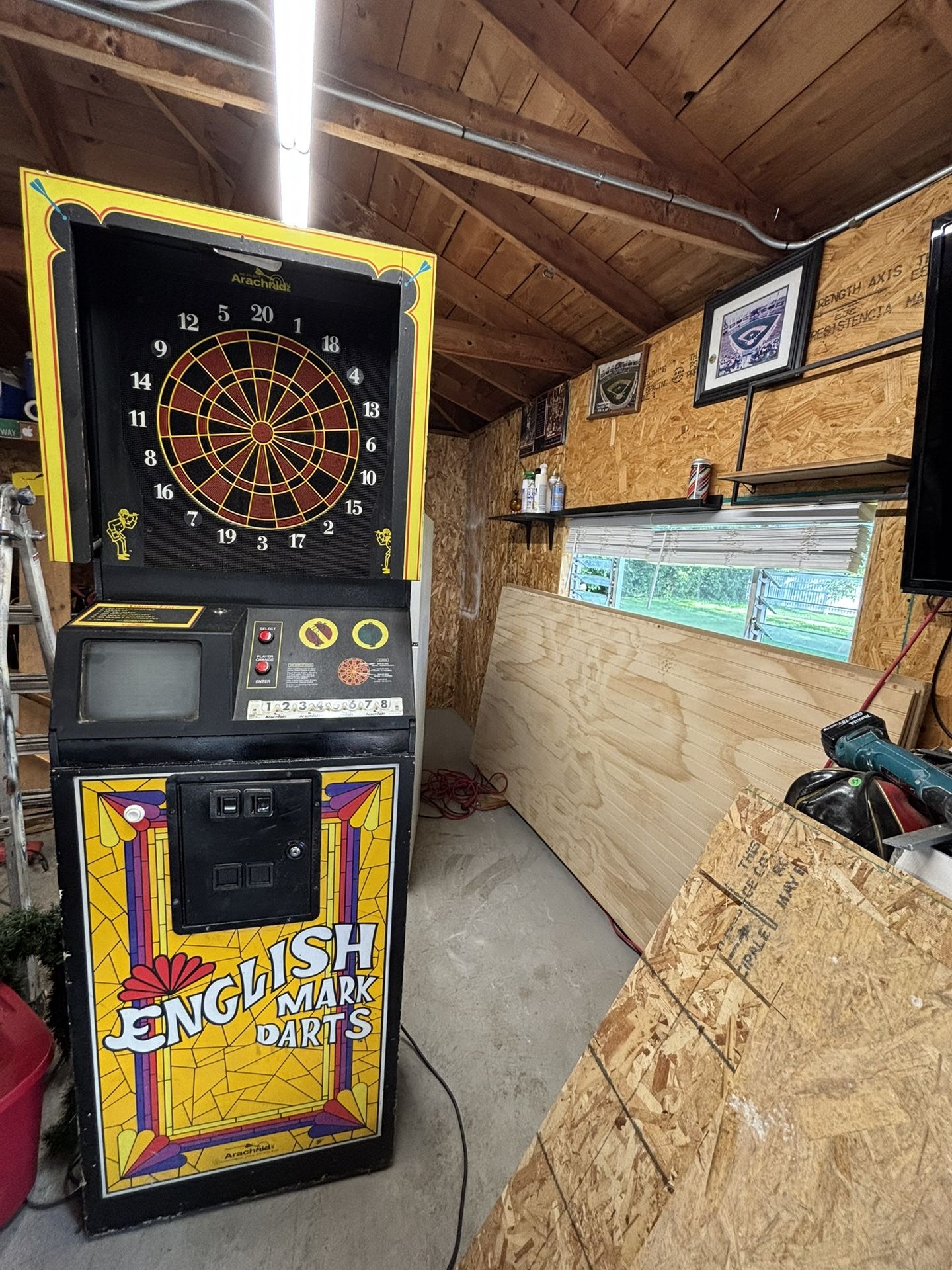 English Mark Electronic Dart Board