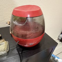 Humidifier 5$