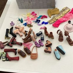 Dolls Foot ware