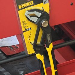 Brand New DEWALT 12in. V-Groove Jaw Pushlock Plier
