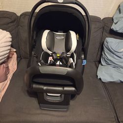 Graco Infant Car Seat with Base Snugride Snugfit DLX