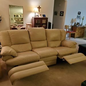 New And Used Leather Sofas For Sale In Pueblo Co Offerup