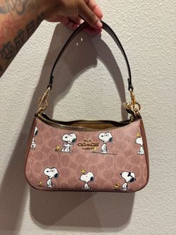 Coach snoopy shoulder purse
