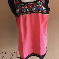 Blusas Mexicanas Bordadas A Mano Y/o En Máquina ( Diferentes Precios) /// Mexican Embroidered Blouses. ( Different Prices).