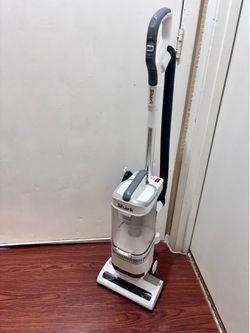 Shark vacuum like new