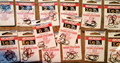 Owner Mosquito Hook Lot – Sizes 1/0, 2, 2/0, 6