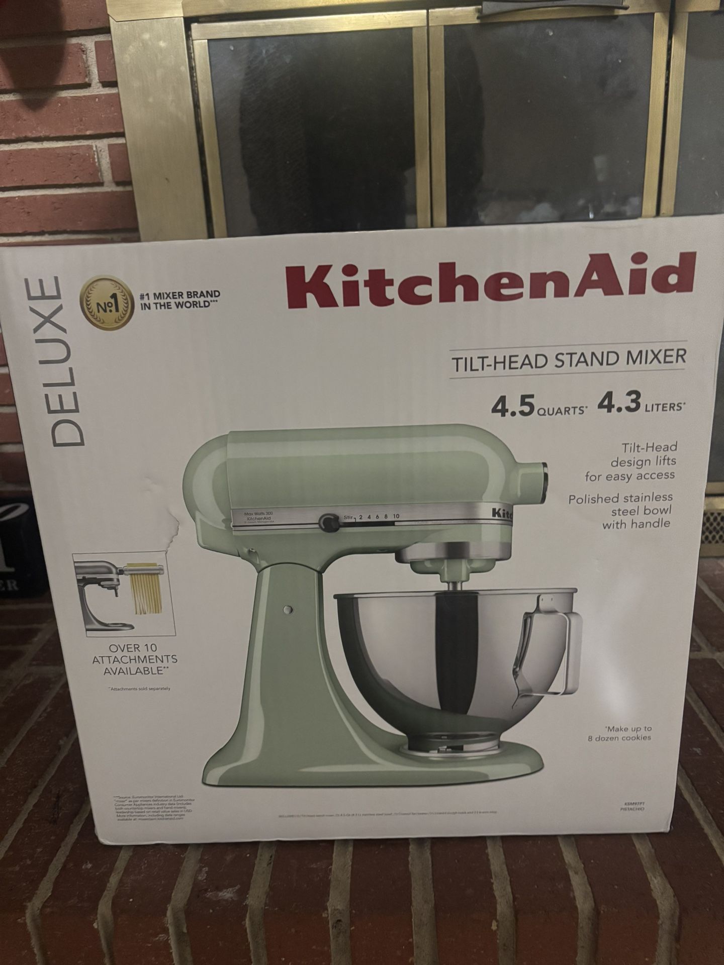 Kitchen Aid Deluxe 4.5 Quart Tilt-Head Stand Mixer