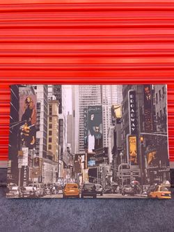 NEW YORK CITYSCAPE. UNKNOWN ARTIST HEIGHT 27.5” in.  X.  LENGTH.  39 “in.