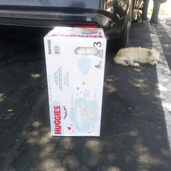 Huggies Snug & Dry Size 3 Diapers 104 Count
