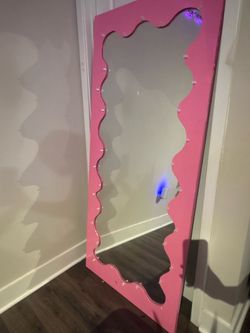 Hot pink trendy Mirror