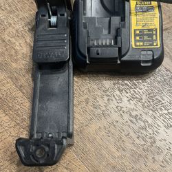 Leiser Dewalt 