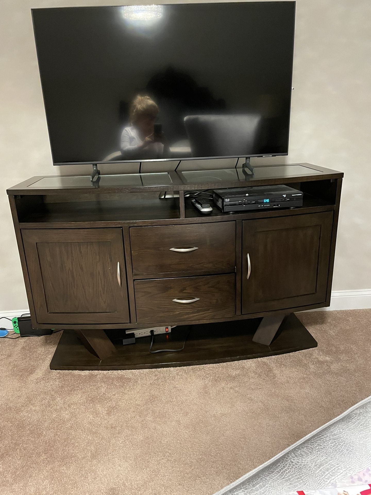 Tv Stand 