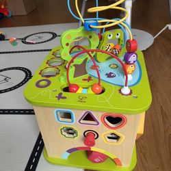 Activity Play Cube Toy