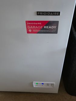 Freezer  https://offerup.com/redirect/?o=Ny5jdQ==