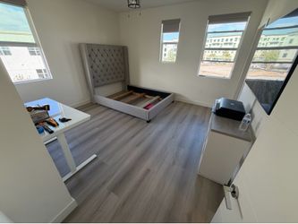 Bed frame (gray)