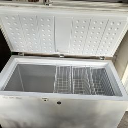 GE Stand up freezer $125 OBO 